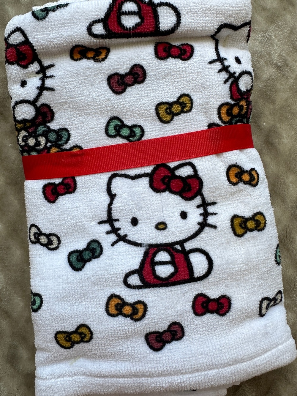 Hello Kitty Fall Bows Hand Towels